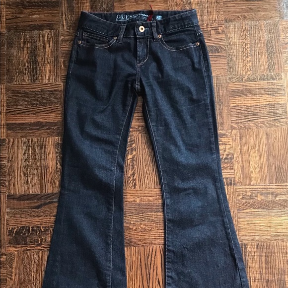 Guess Jeans - Picture 1 of 6
